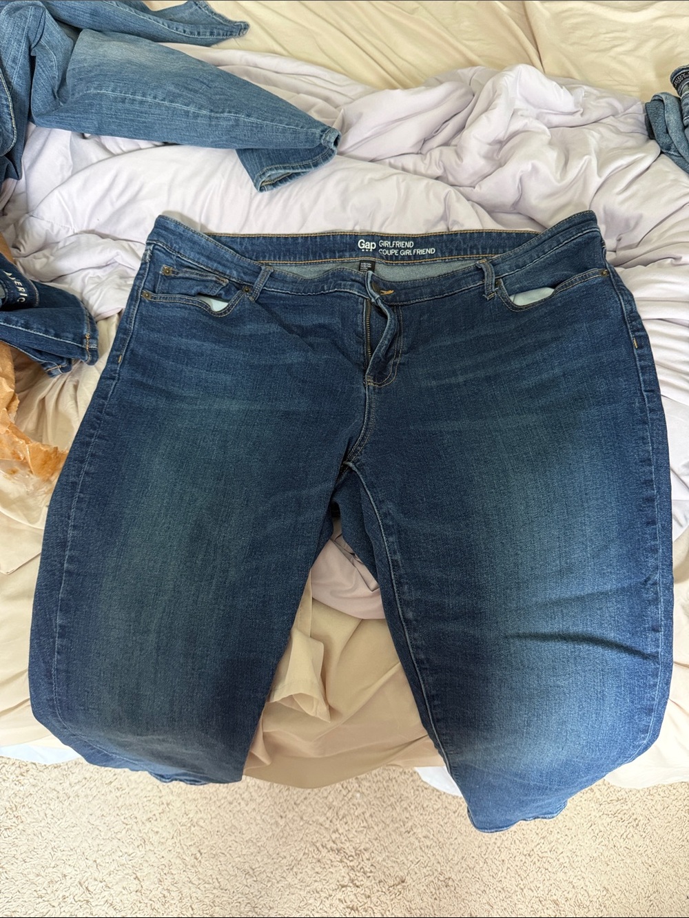 GAP Girlfriend Jeans in Dark Blue Wash